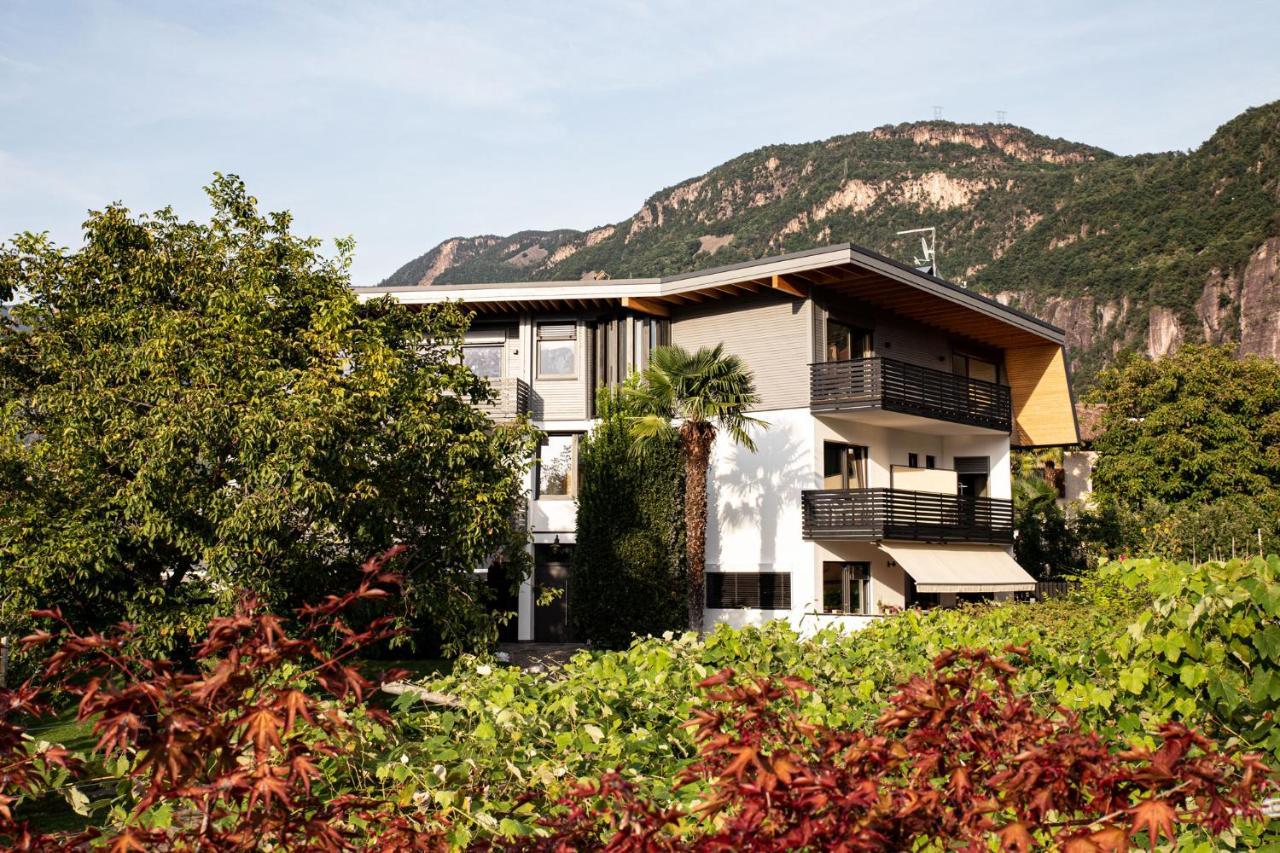 Julias Guesthouse Ora / Auer Exterior photo