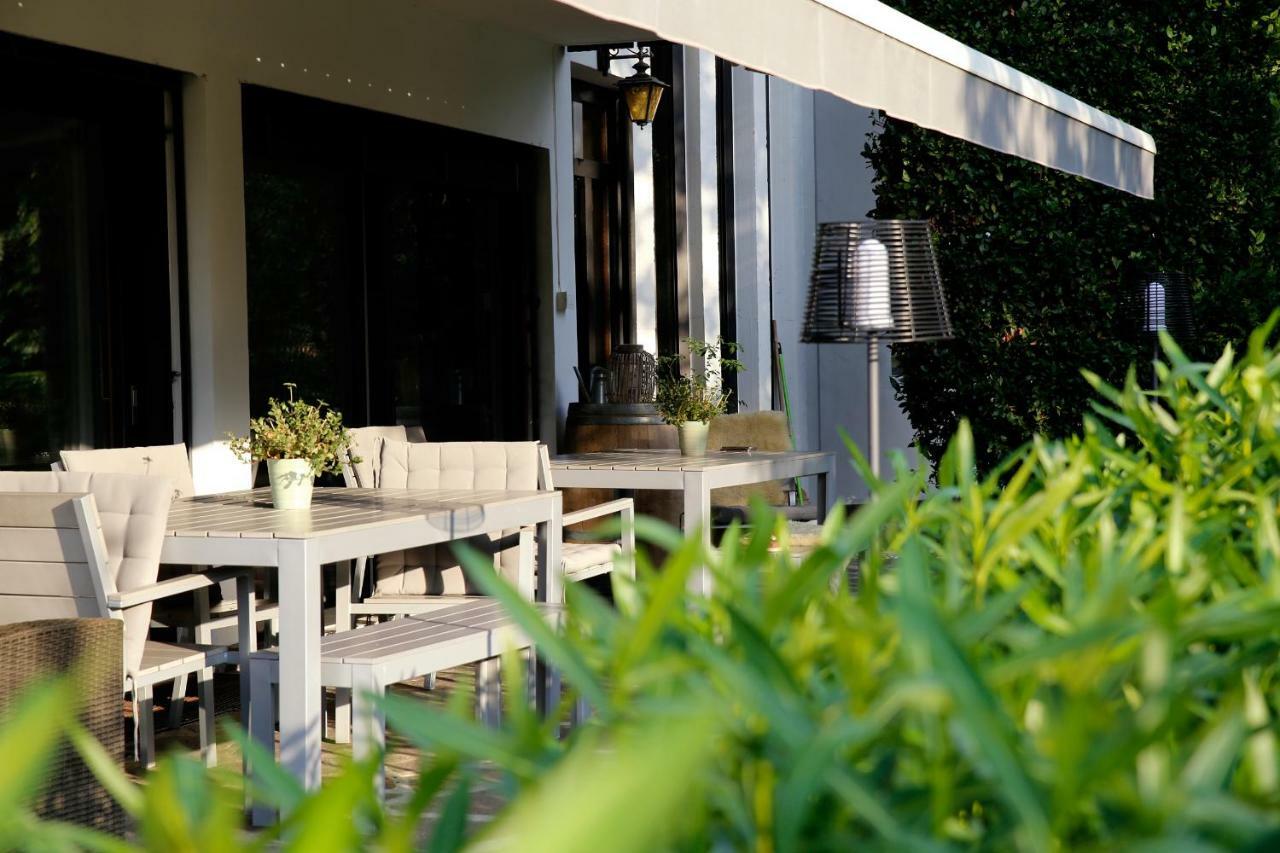 Julias Guesthouse Ora / Auer Exterior photo